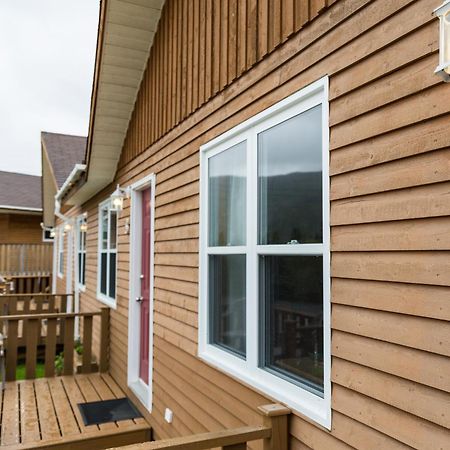 Middle Brook Cottages & Chalets Glenburnie Bilik gambar