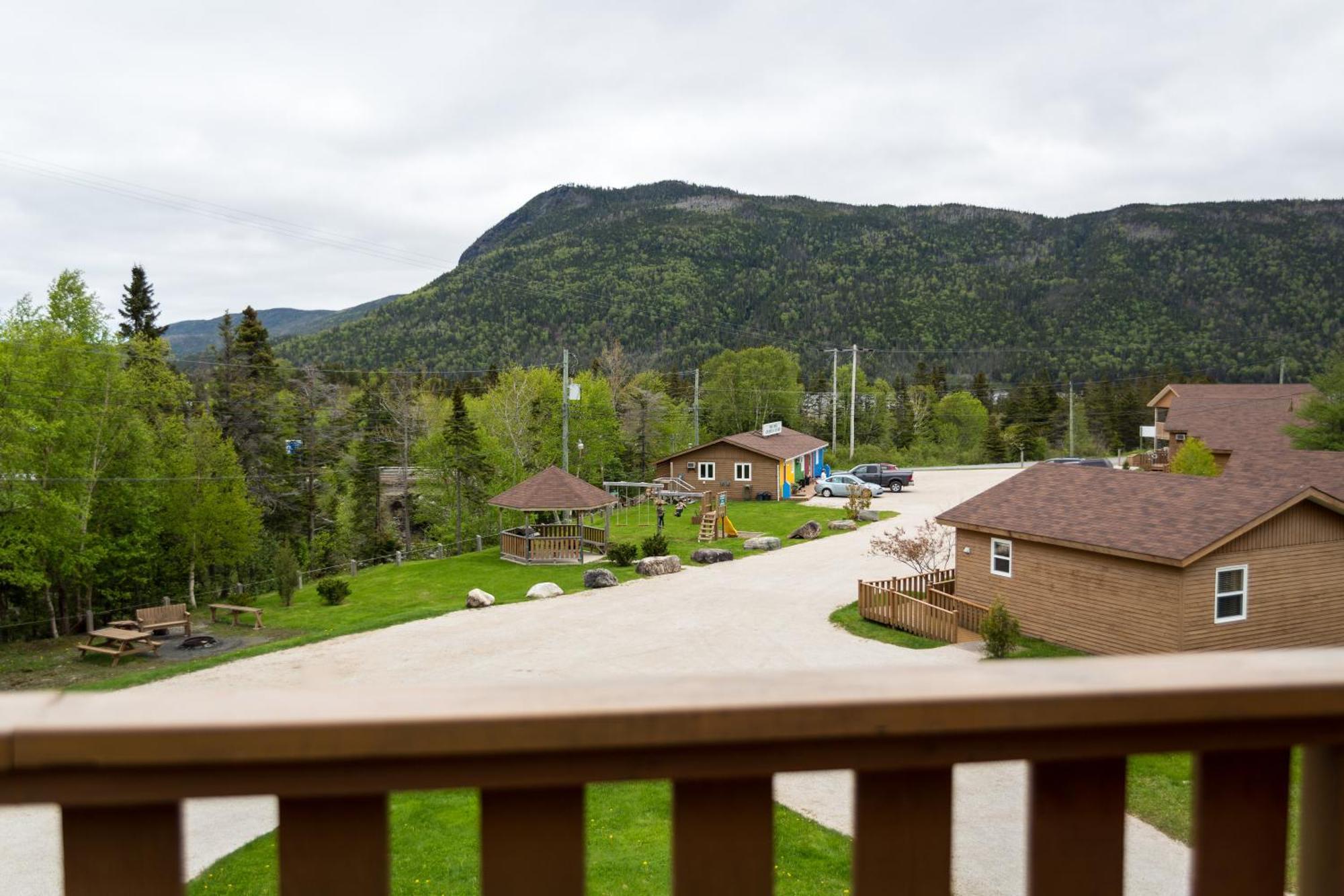 Middle Brook Cottages & Chalets Glenburnie Bilik gambar