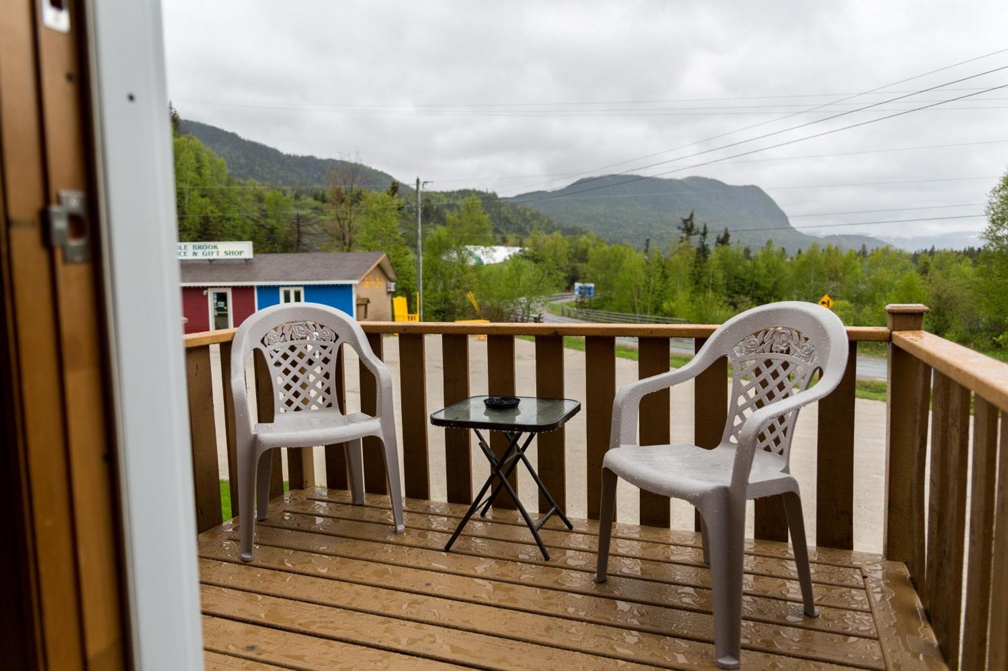 Middle Brook Cottages & Chalets Glenburnie Bilik gambar