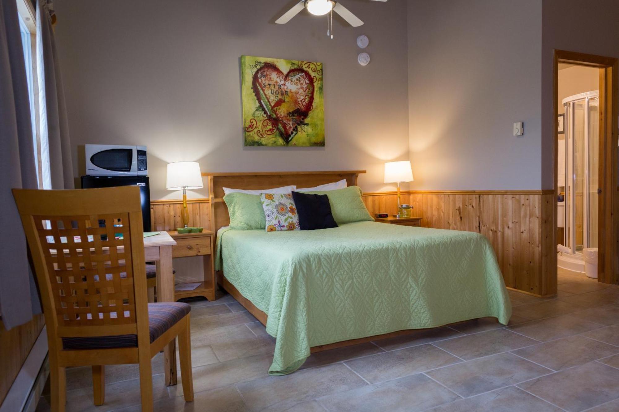 Middle Brook Cottages & Chalets Glenburnie Bilik gambar
