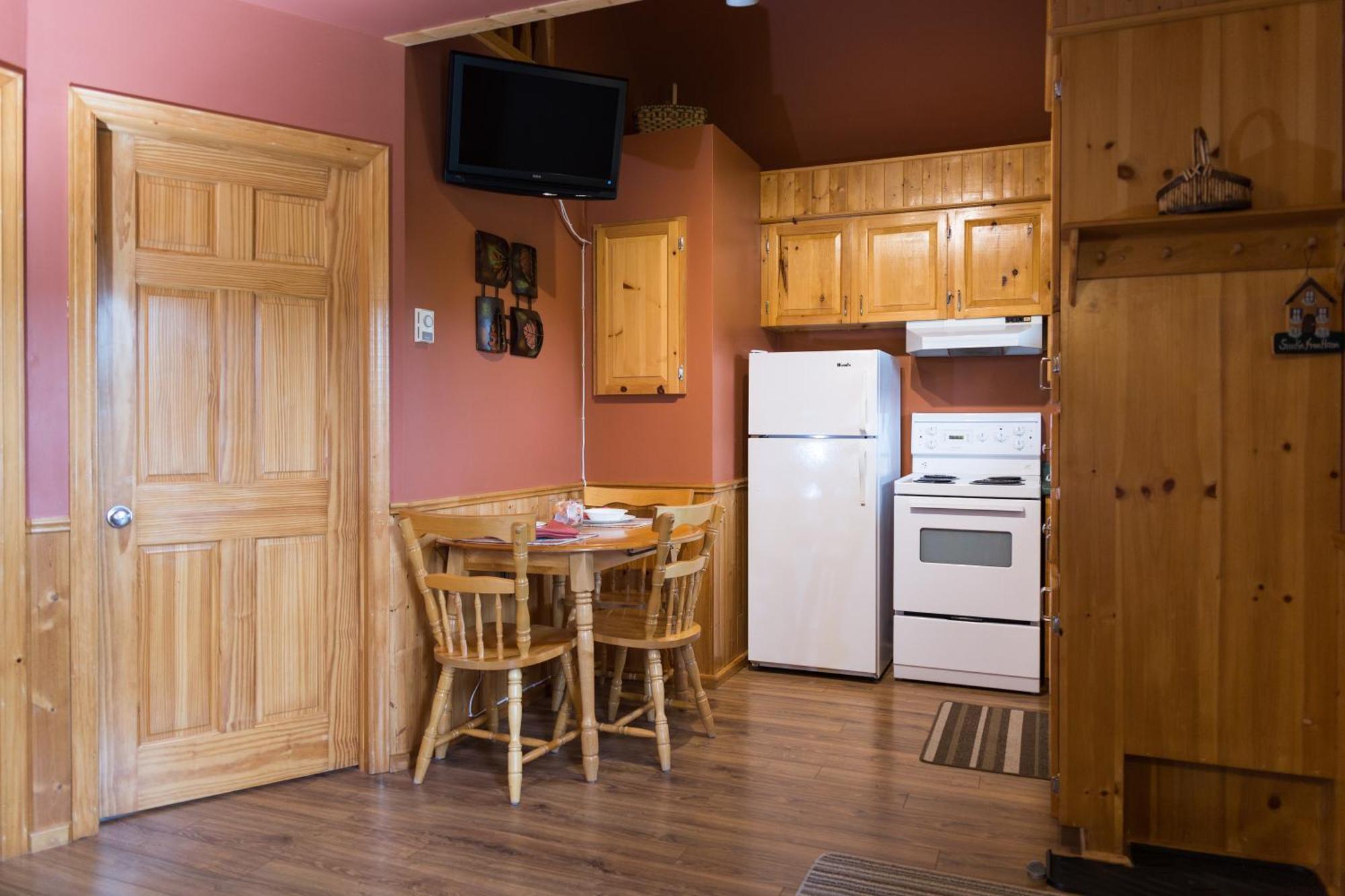 Middle Brook Cottages & Chalets Glenburnie Bilik gambar