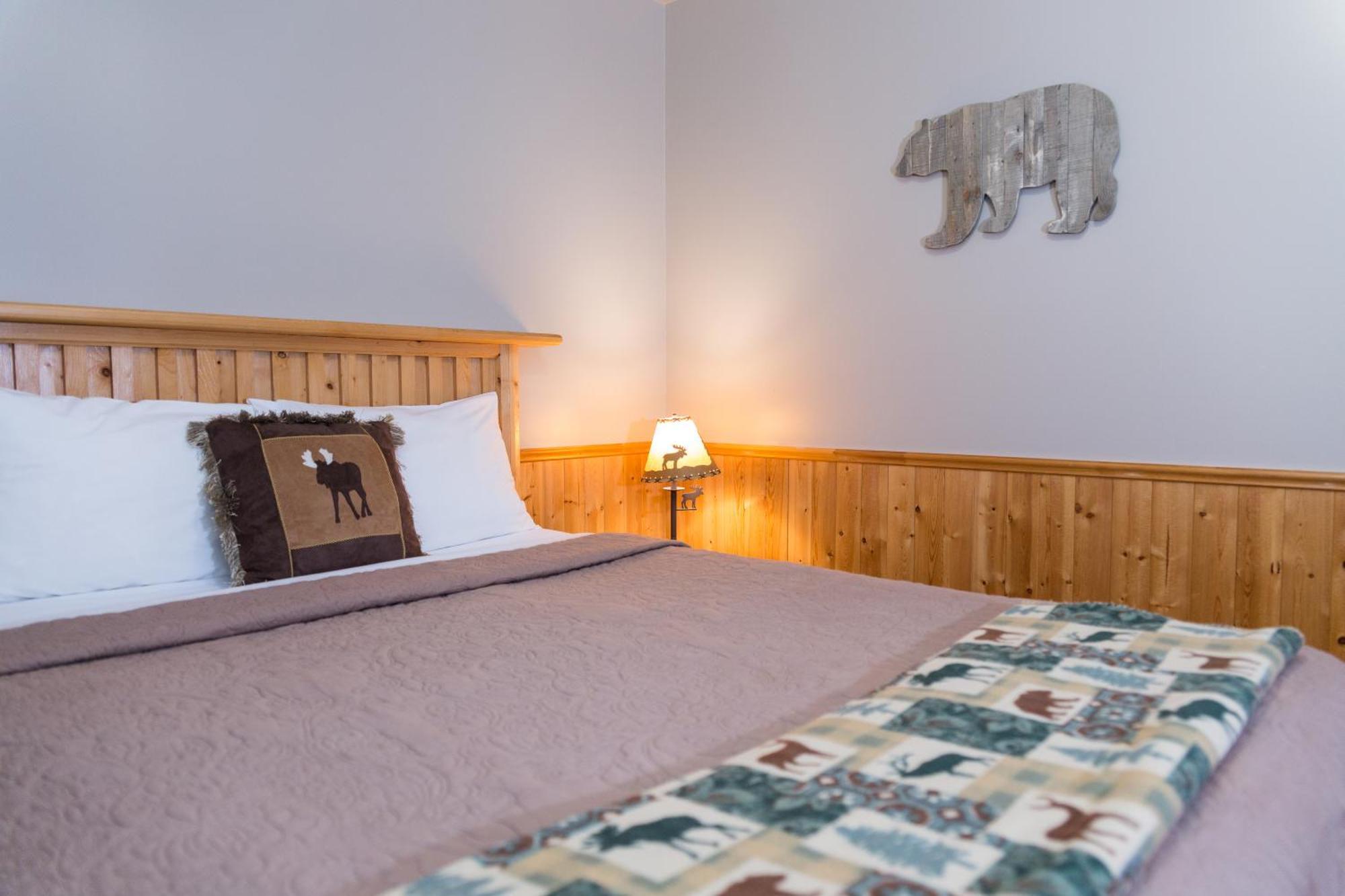 Middle Brook Cottages & Chalets Glenburnie Bilik gambar
