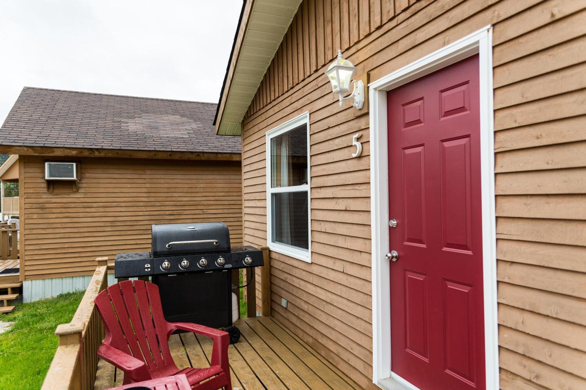 Middle Brook Cottages & Chalets Glenburnie Bilik gambar