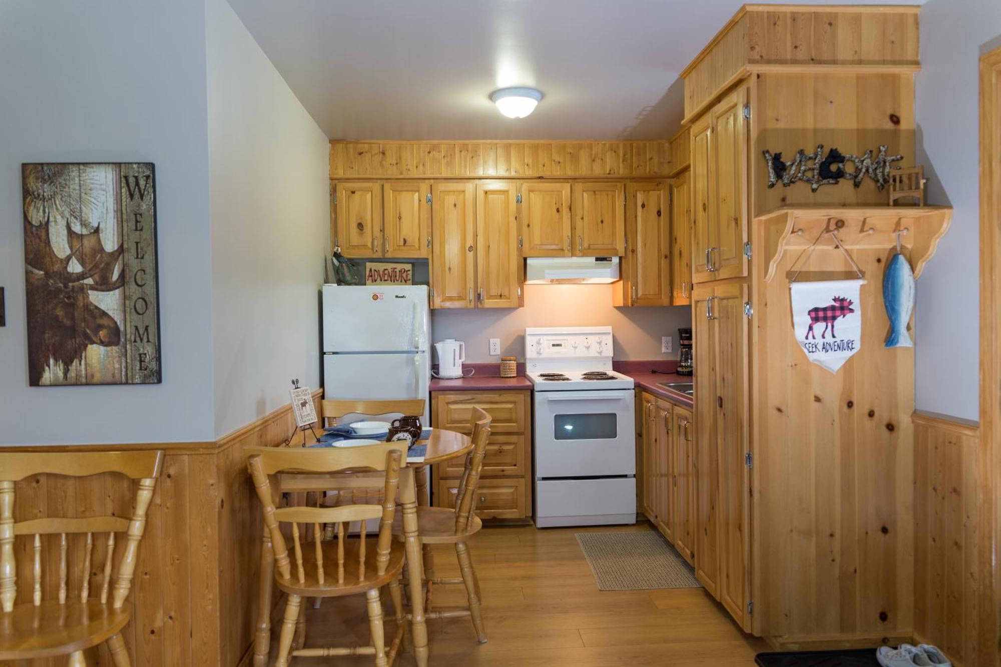 Middle Brook Cottages & Chalets Glenburnie Bilik gambar