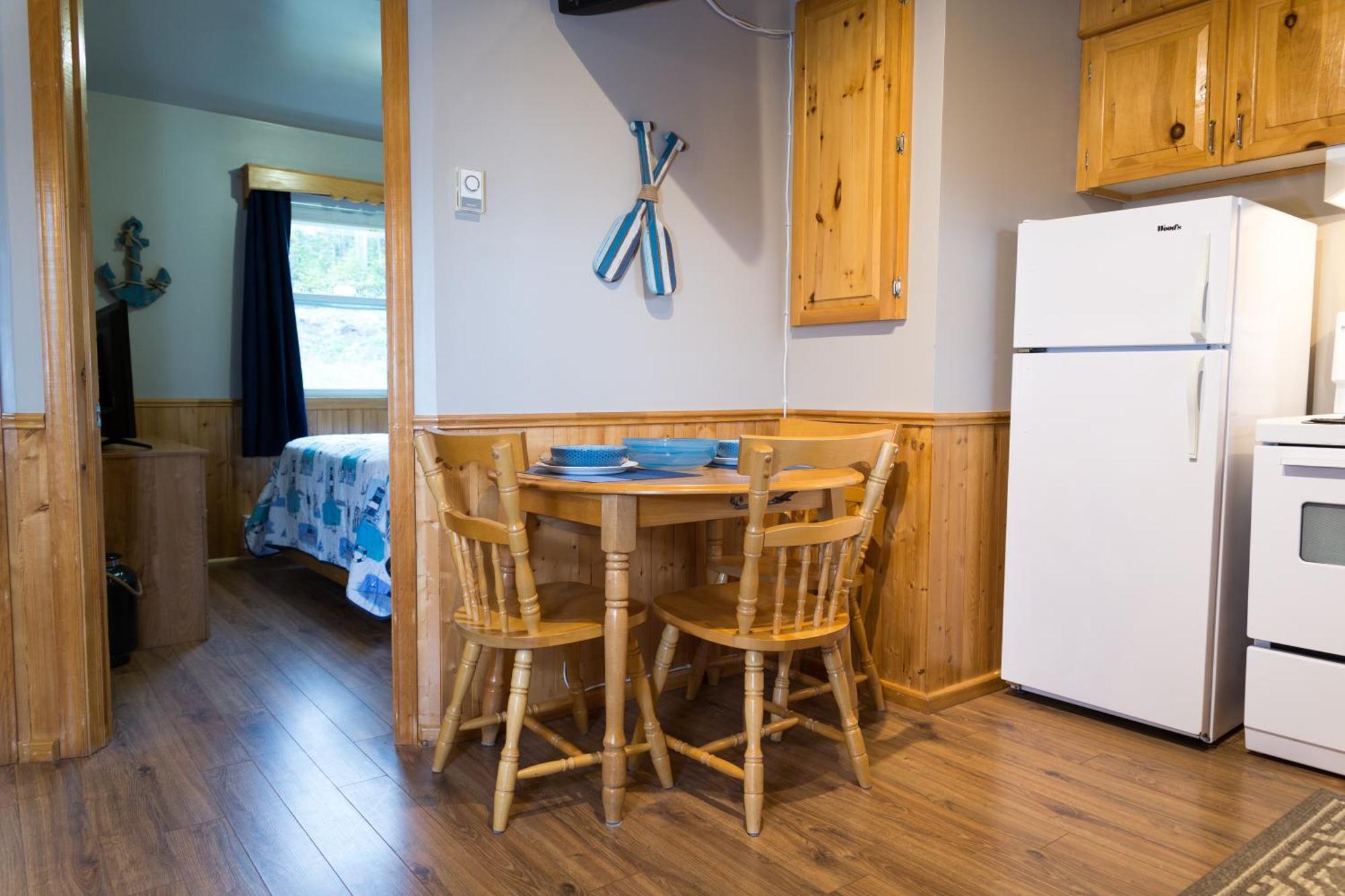 Middle Brook Cottages & Chalets Glenburnie Bilik gambar