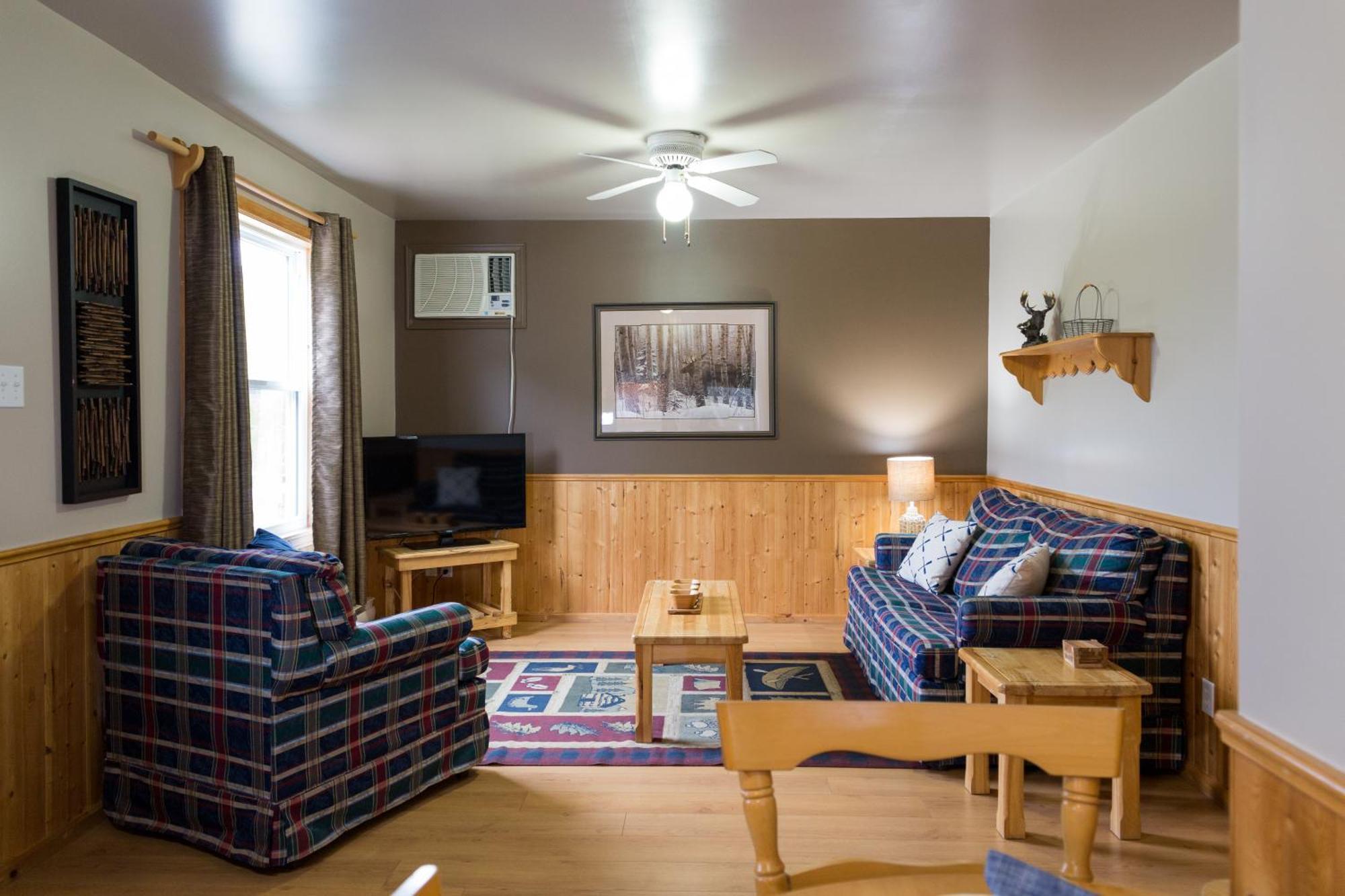 Middle Brook Cottages & Chalets Glenburnie Bilik gambar