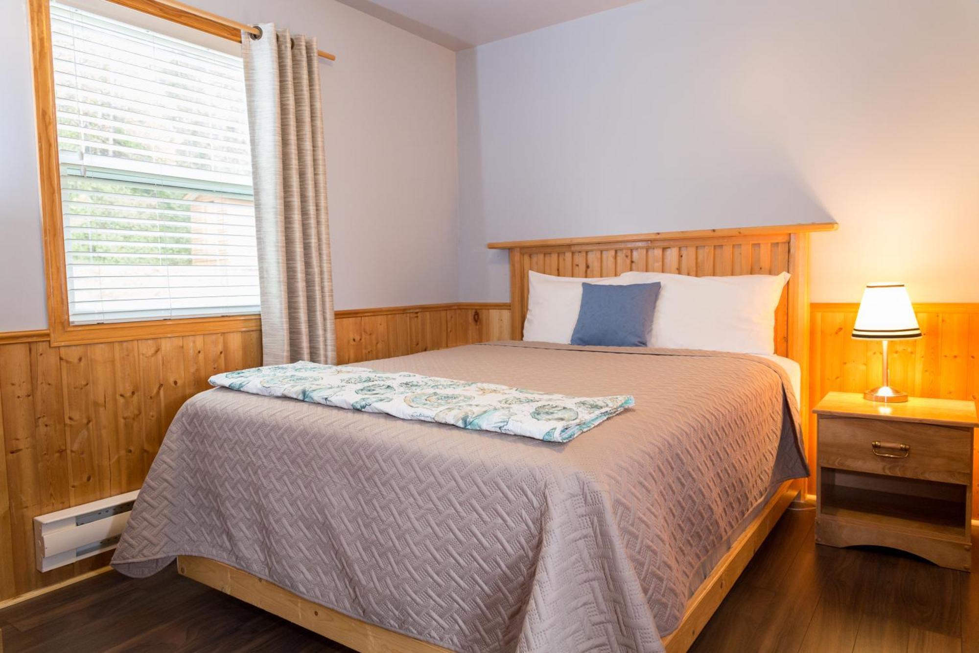 Middle Brook Cottages & Chalets Glenburnie Bilik gambar