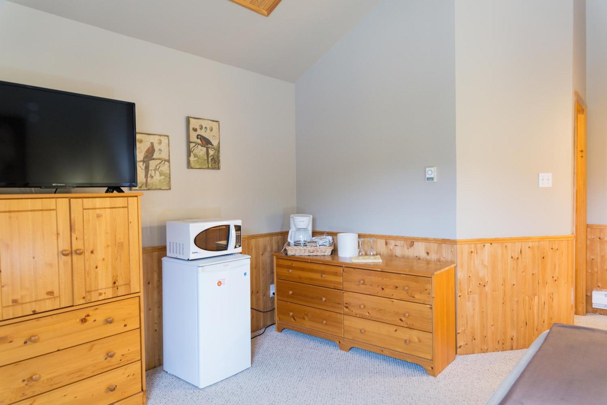 Middle Brook Cottages & Chalets Glenburnie Bilik gambar