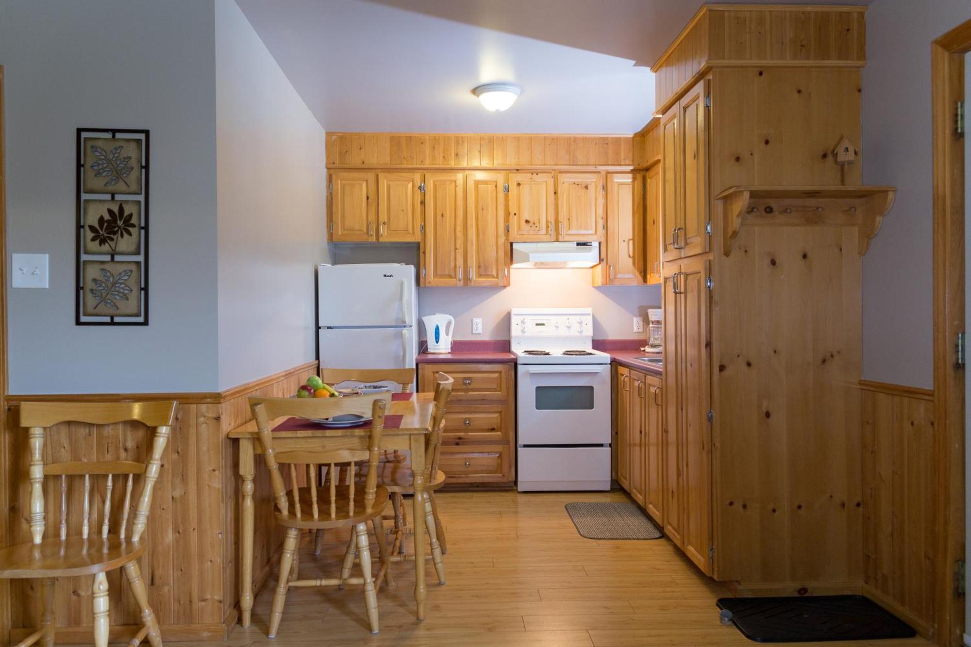 Middle Brook Cottages & Chalets Glenburnie Bilik gambar