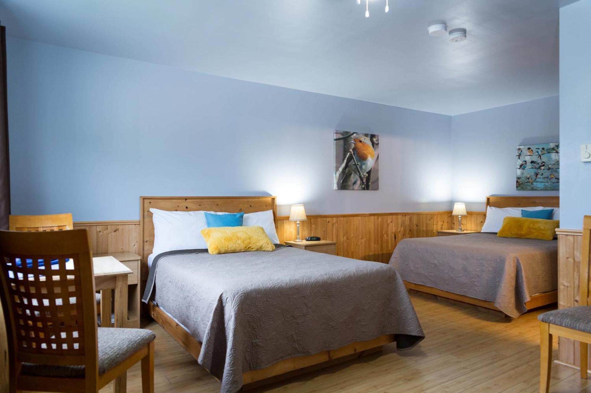 Middle Brook Cottages & Chalets Glenburnie Bilik gambar