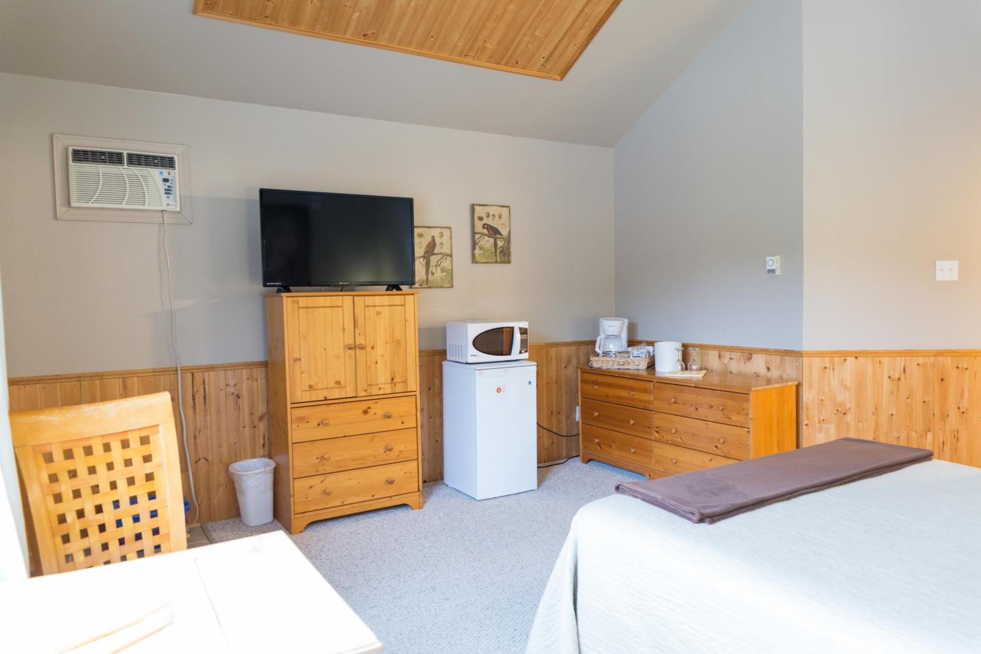 Middle Brook Cottages & Chalets Glenburnie Bilik gambar