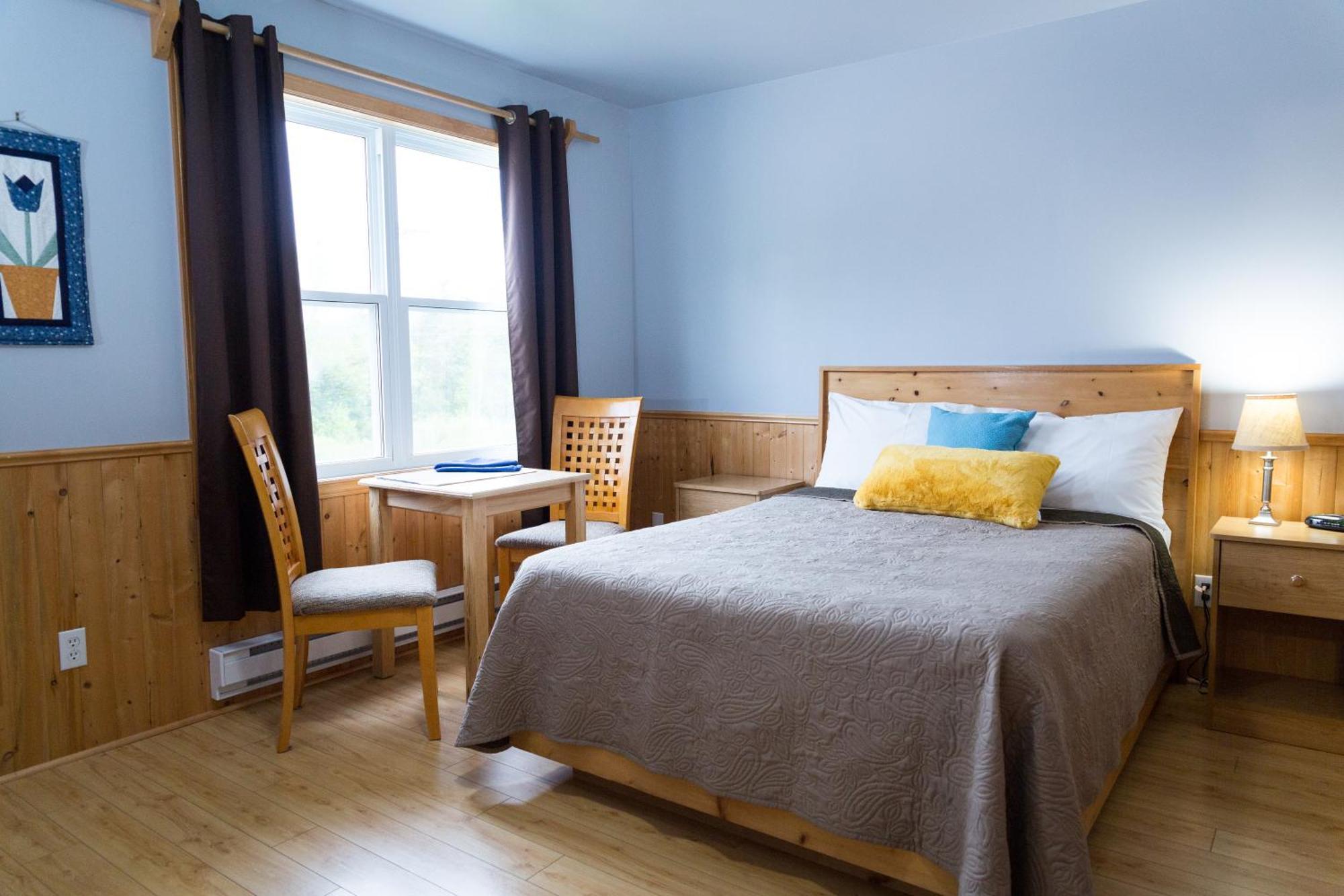 Middle Brook Cottages & Chalets Glenburnie Bilik gambar