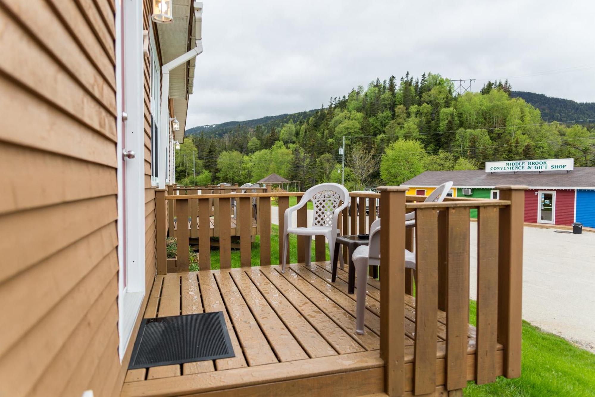 Middle Brook Cottages & Chalets Glenburnie Bilik gambar